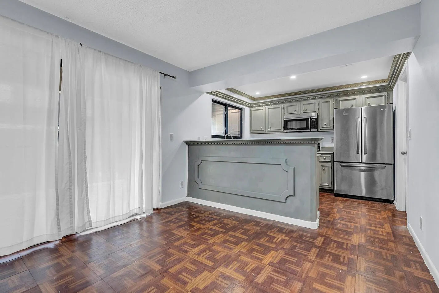 5344 Bosque Lane, #101