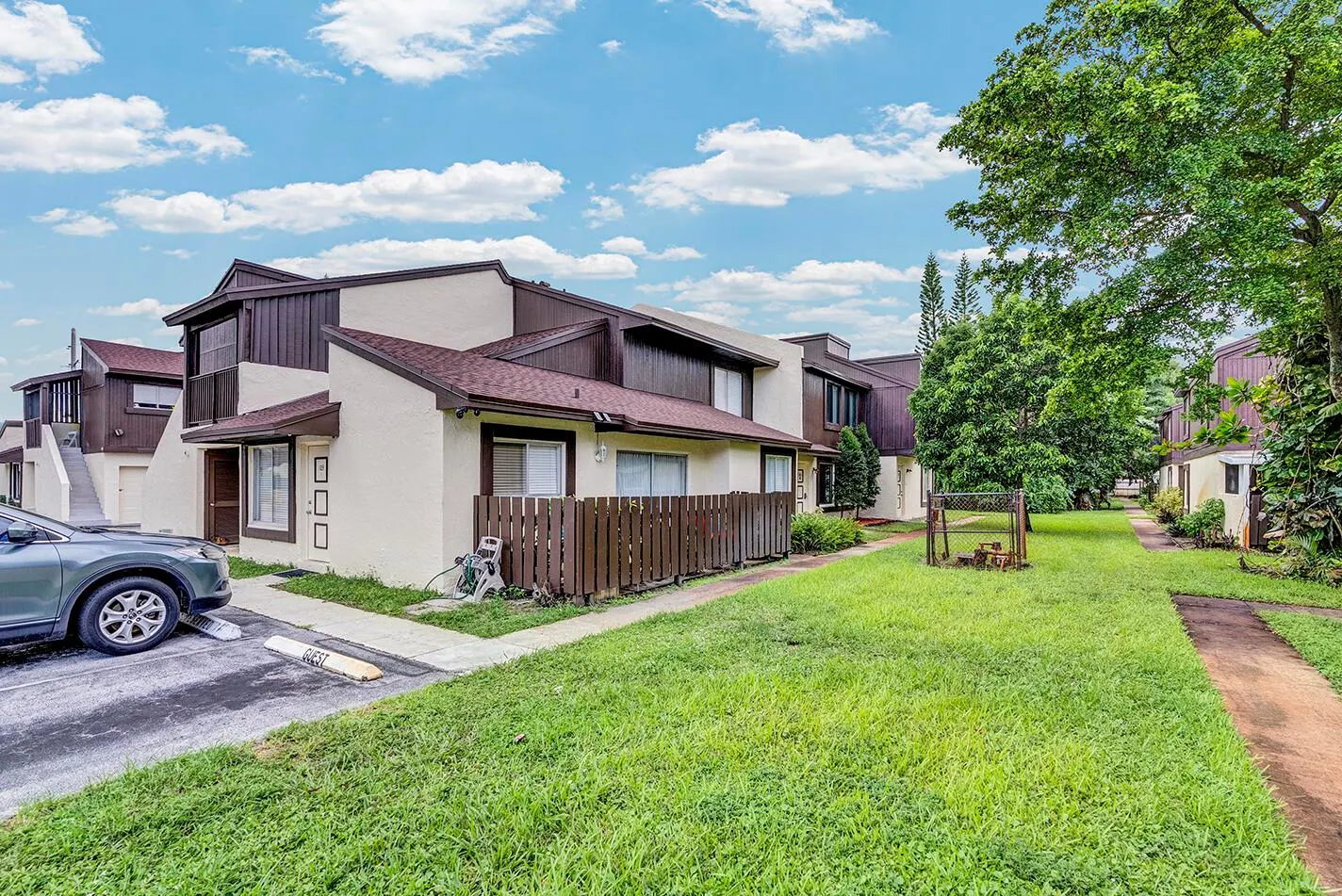 5344 Bosque Lane, #101
