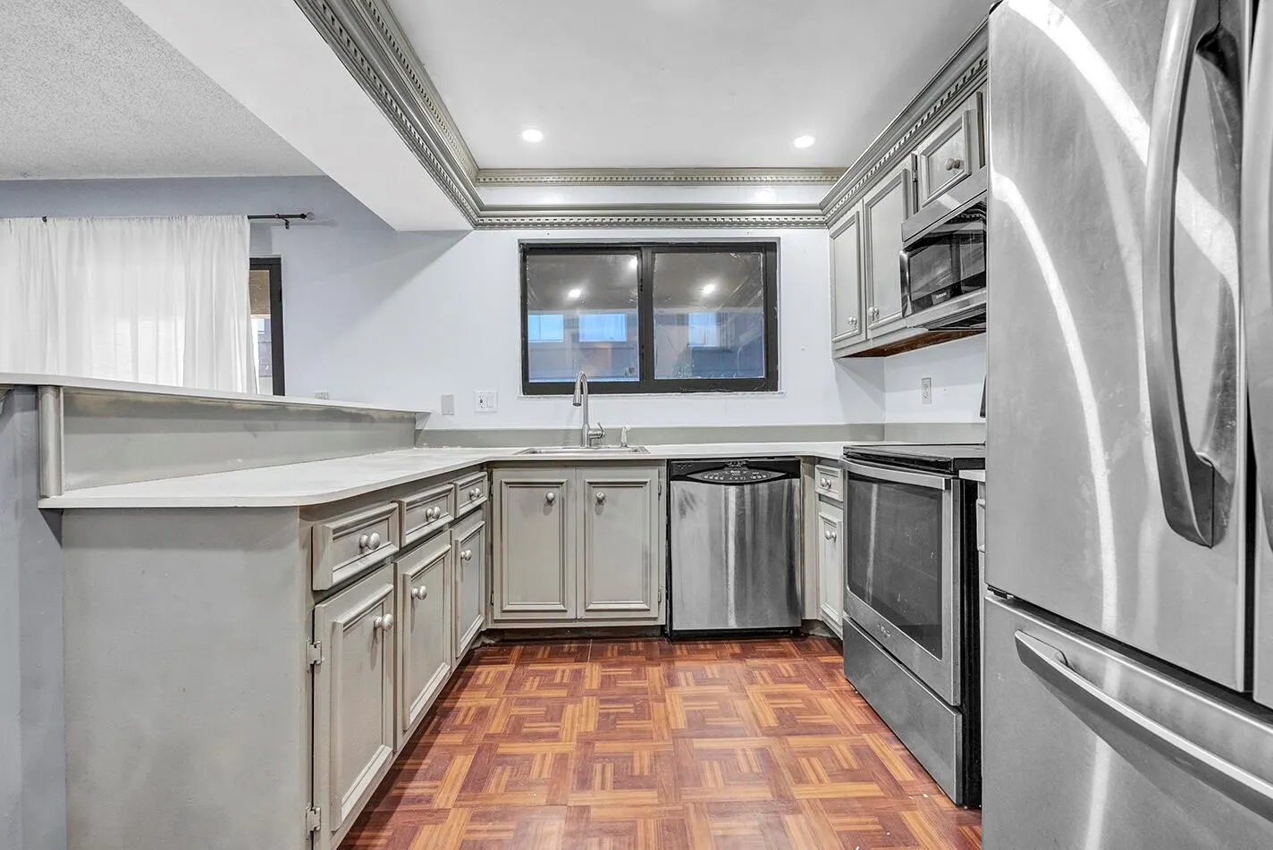 5344 Bosque Lane, #101