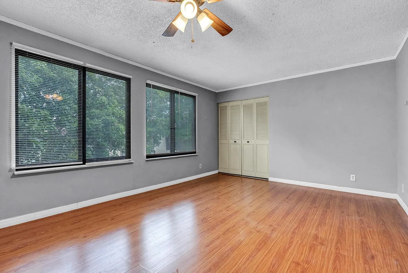 5344 Bosque Lane, #101