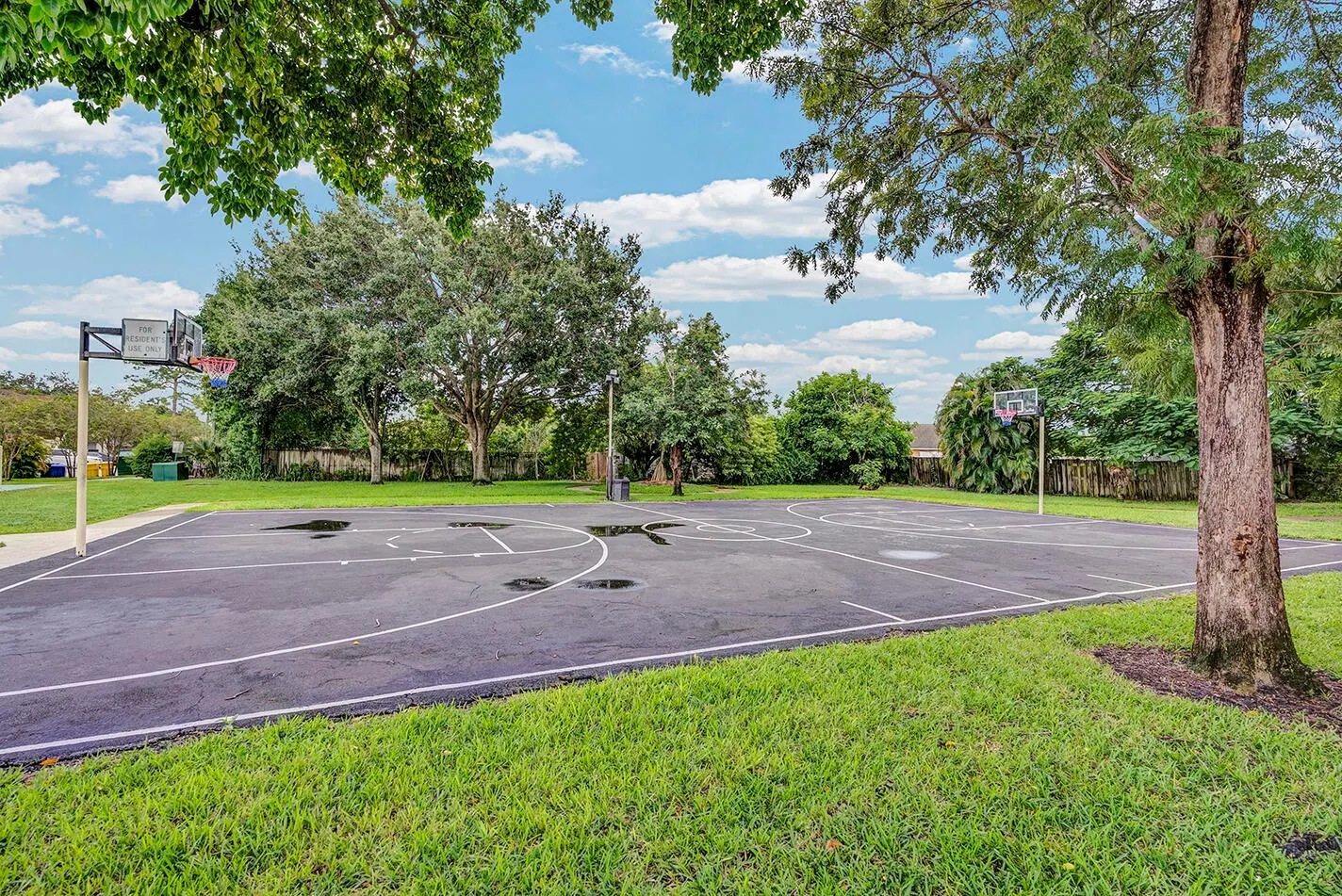 5344 Bosque Lane, #101