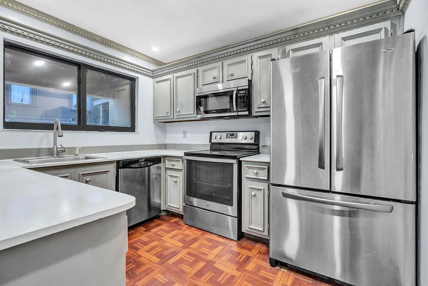 5344 Bosque Lane, #101