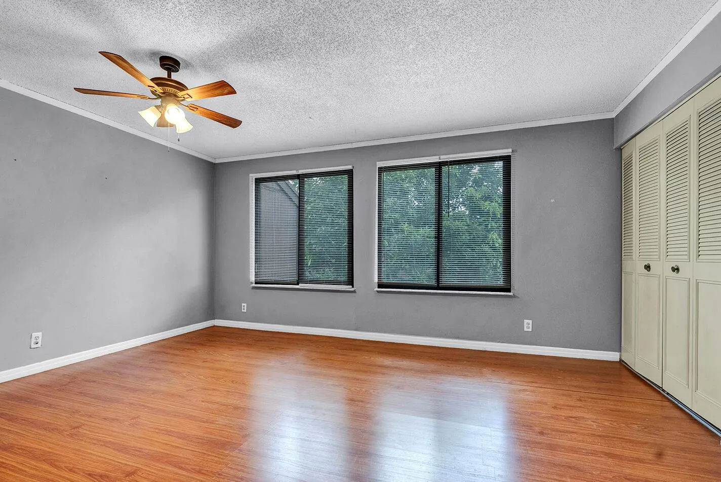 5344 Bosque Lane, #101
