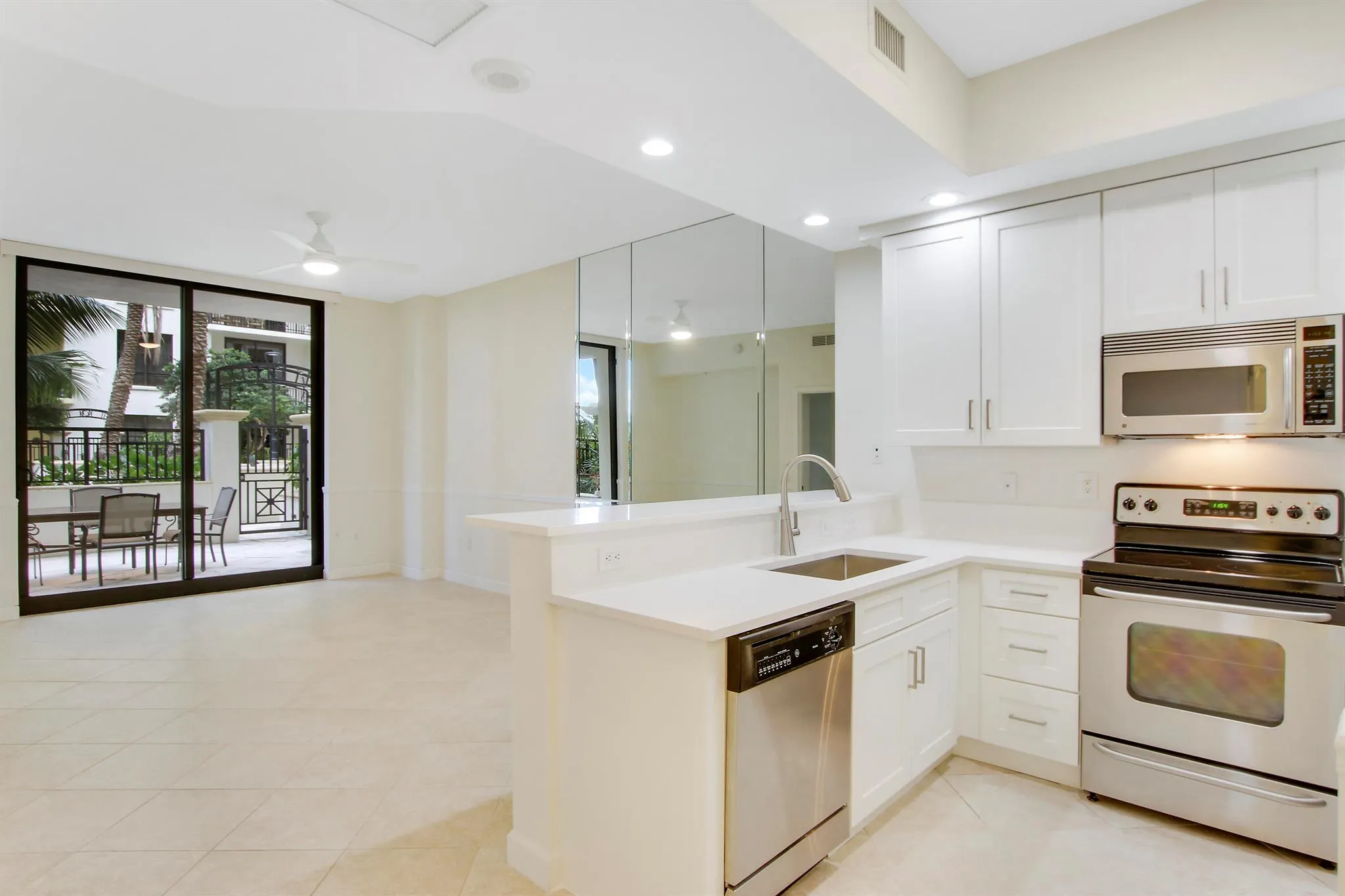 801 S Olive Avenue, #723