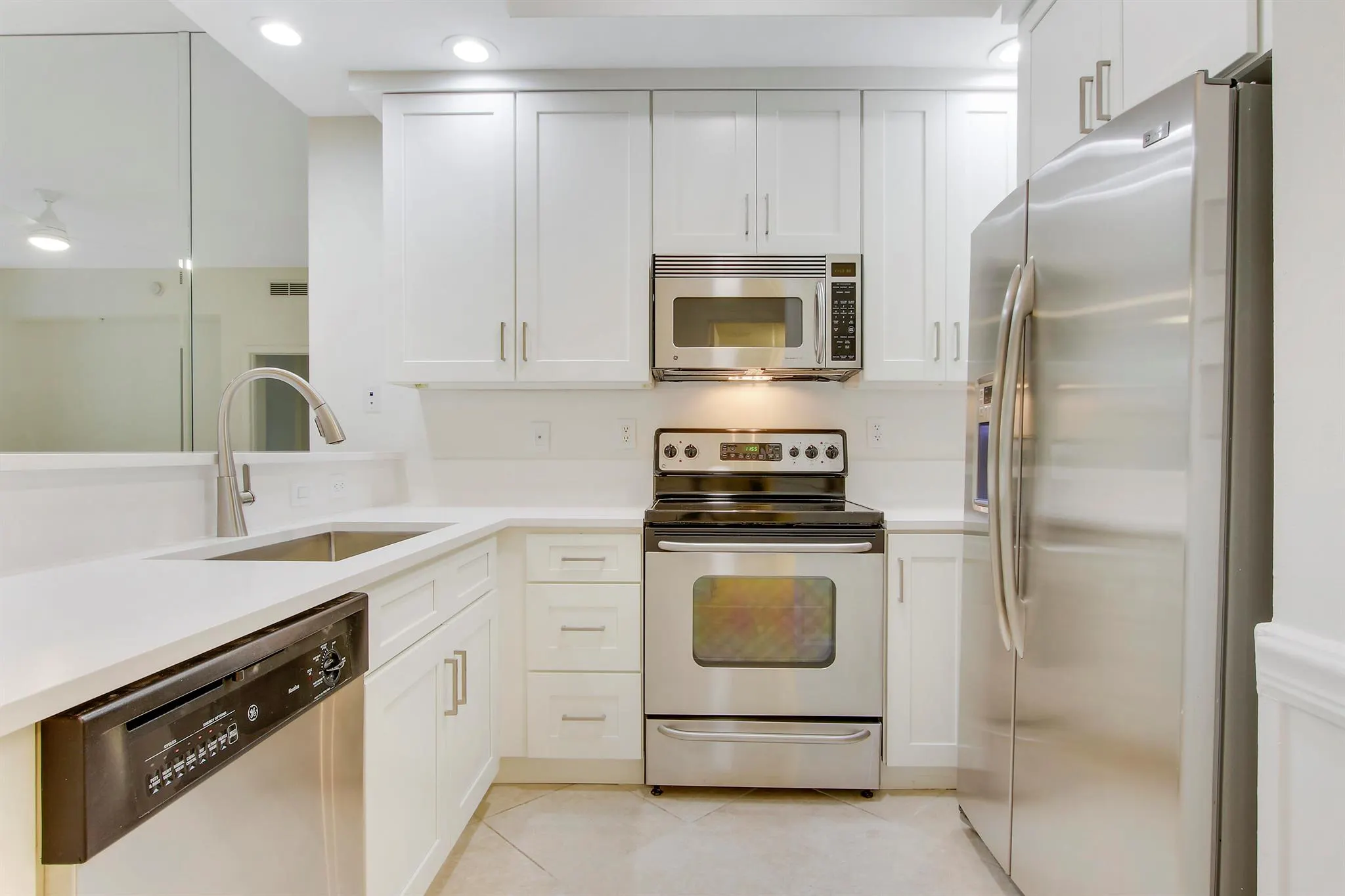 801 S Olive Avenue, #723