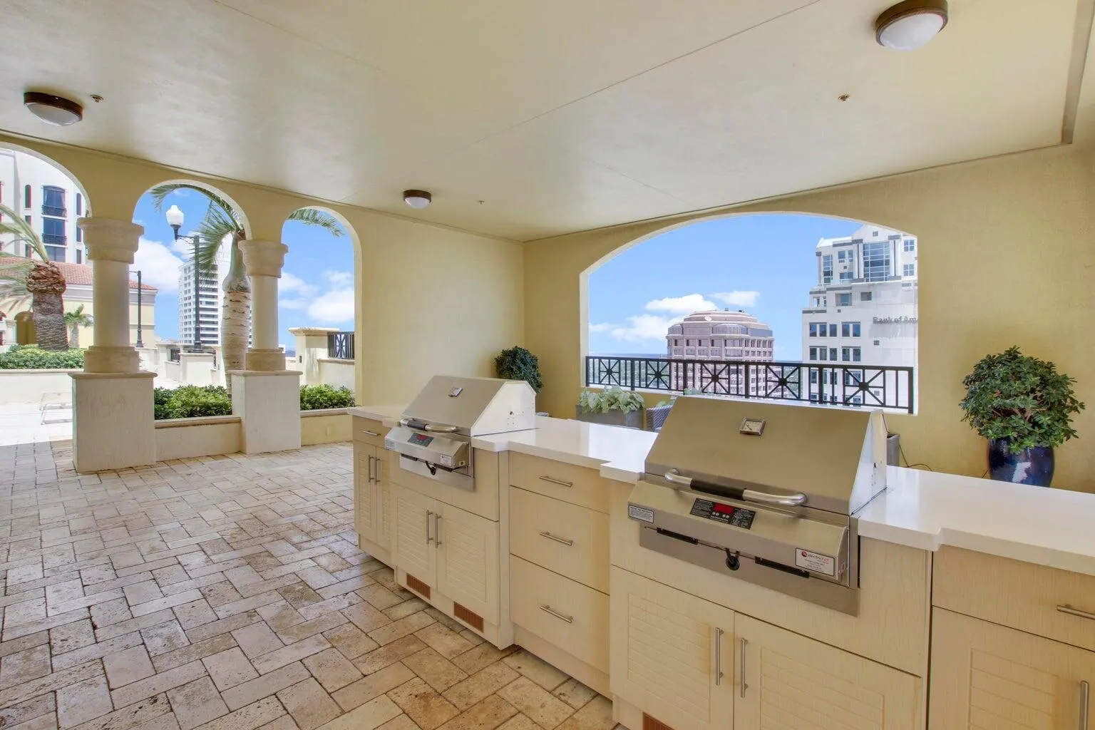 801 S Olive Avenue, #723