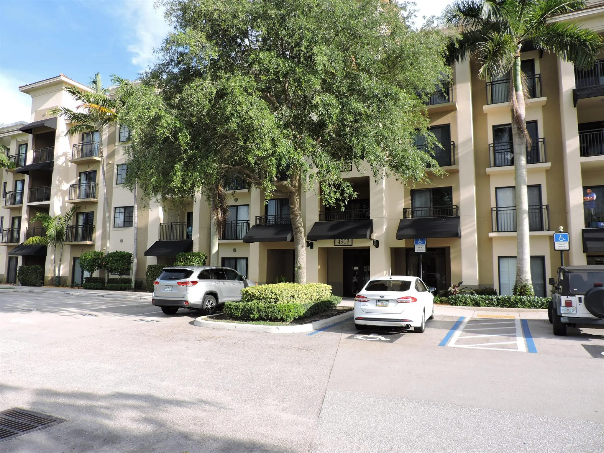 4903 Midtown Lane, #3319