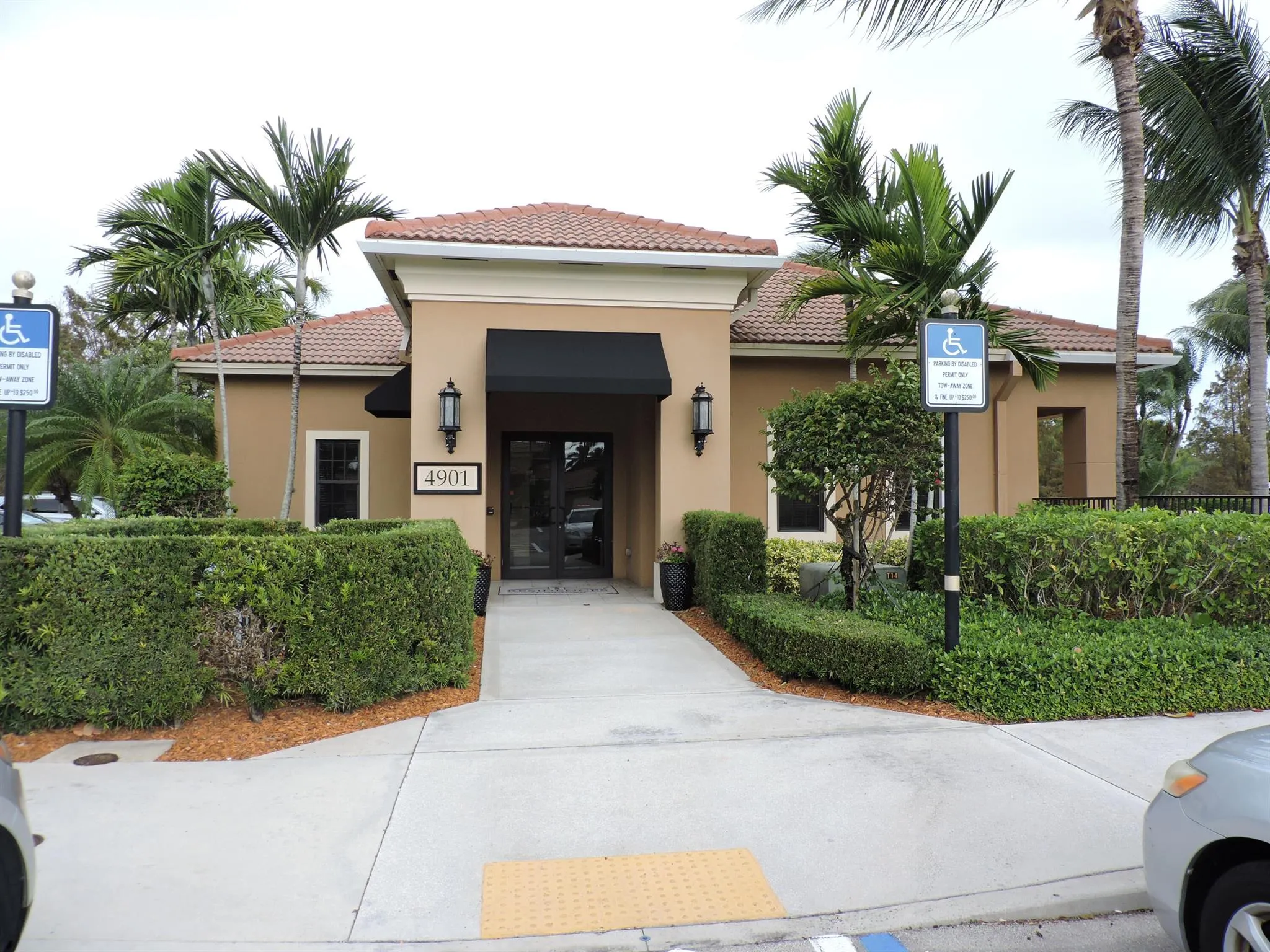 4903 Midtown Lane, #3319
