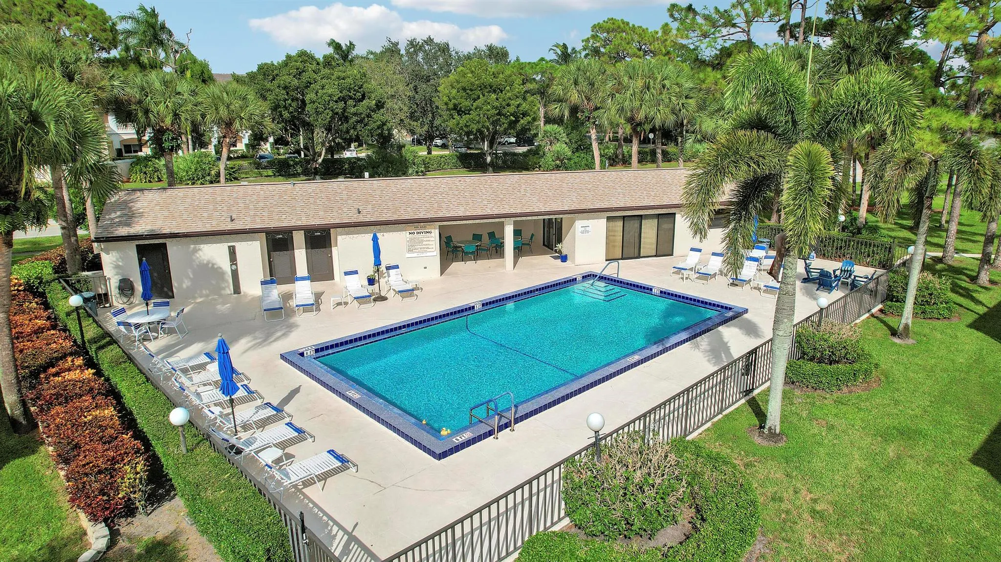 402 Wingfoot Drive, #B