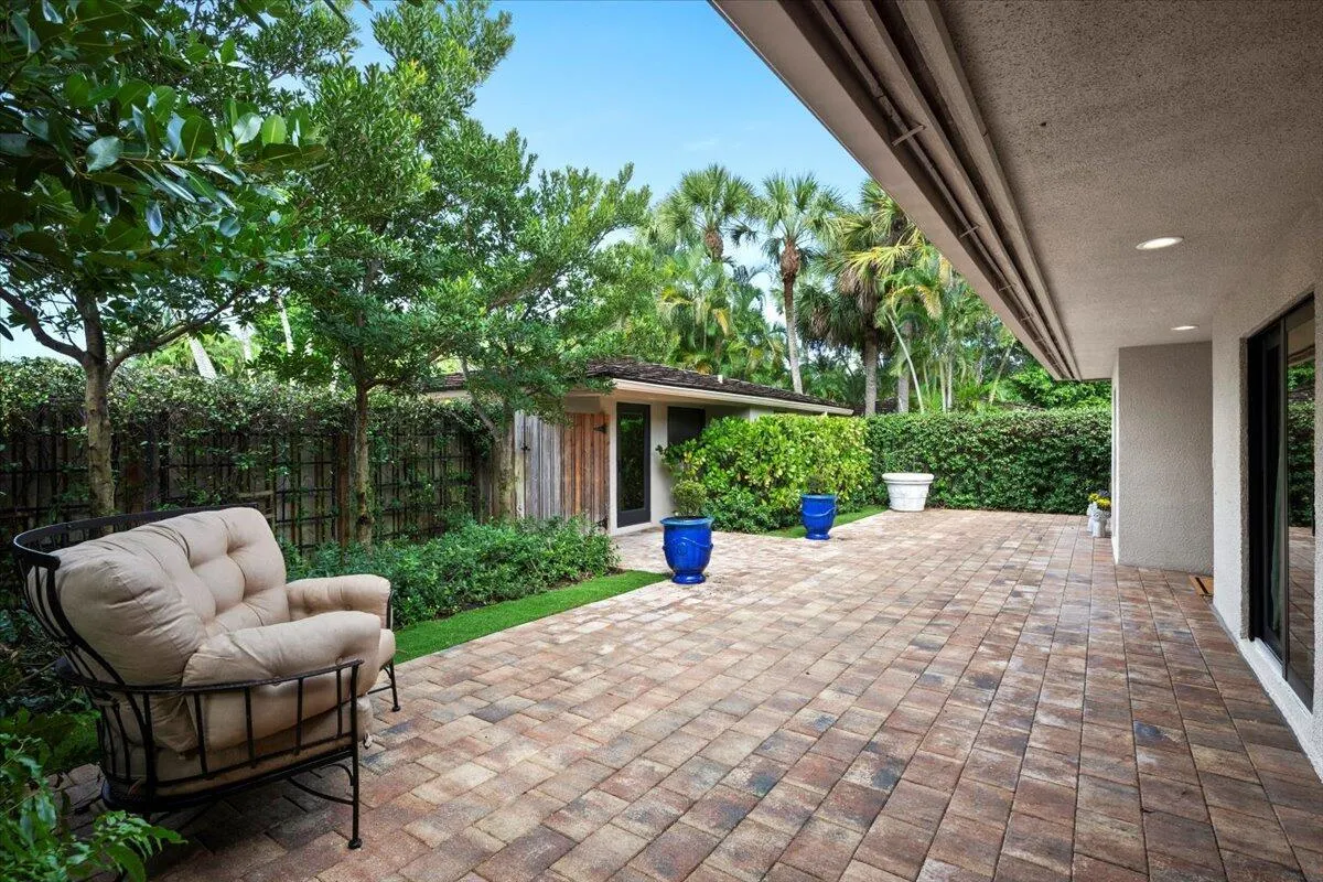 11683 Wimbledon Circle