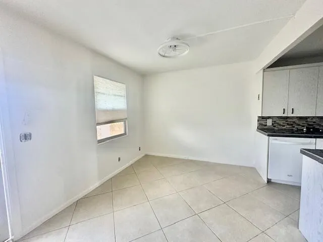 1056 Exeter D