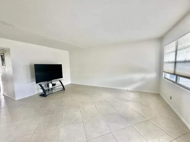1056 Exeter D