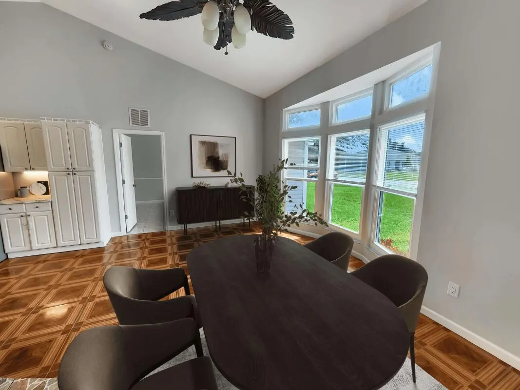 733 SW Acapulco Terrace