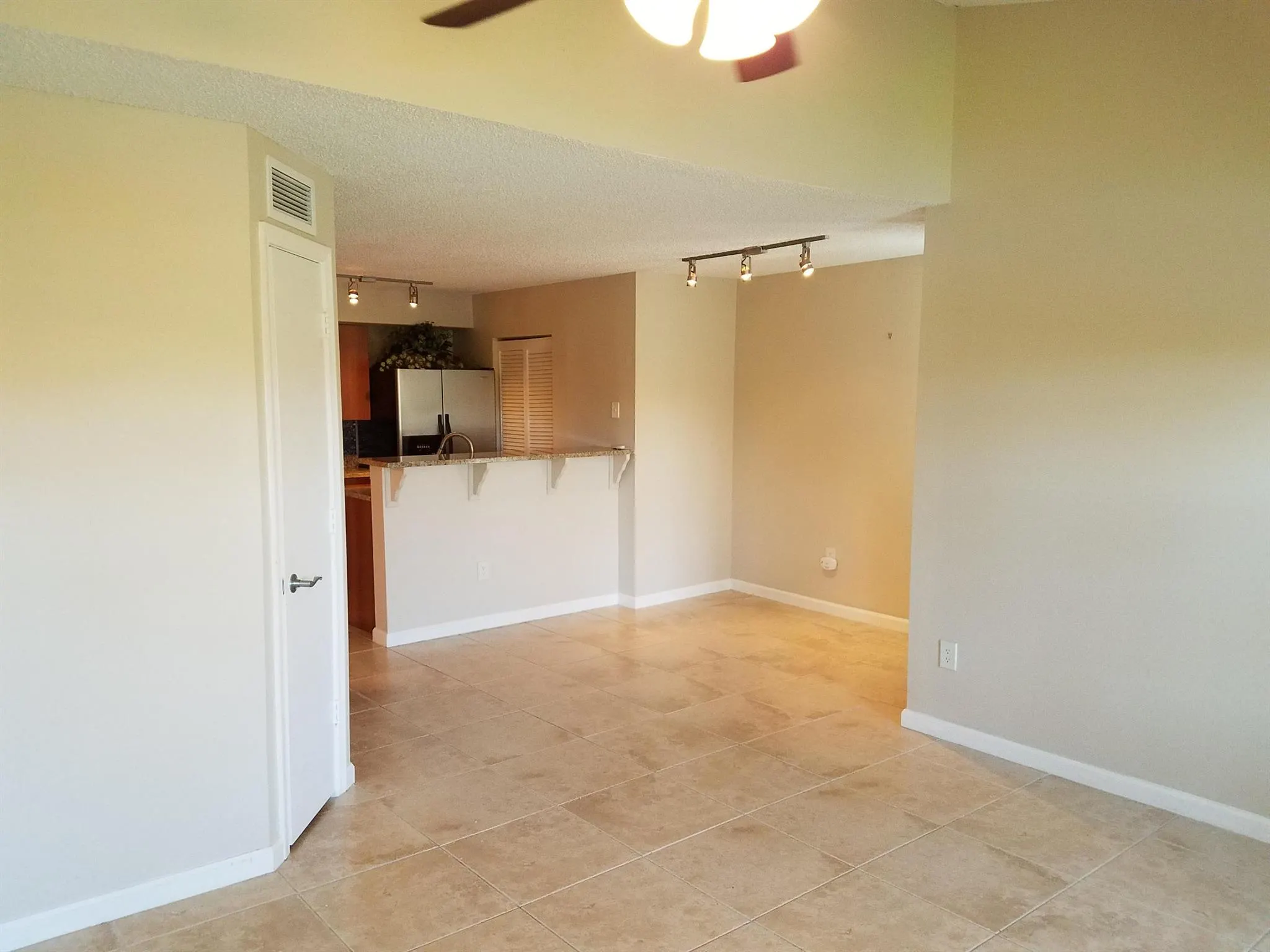 1215 Crystal Way, #N