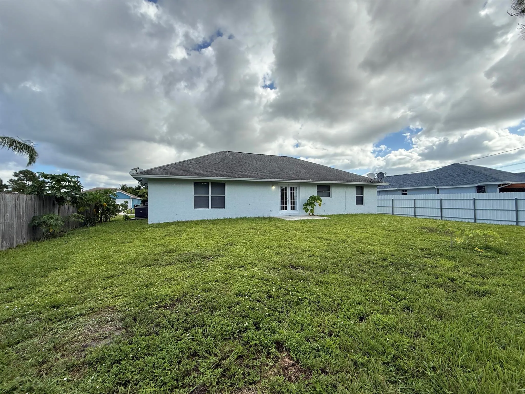 1426 SW Prairie Circle