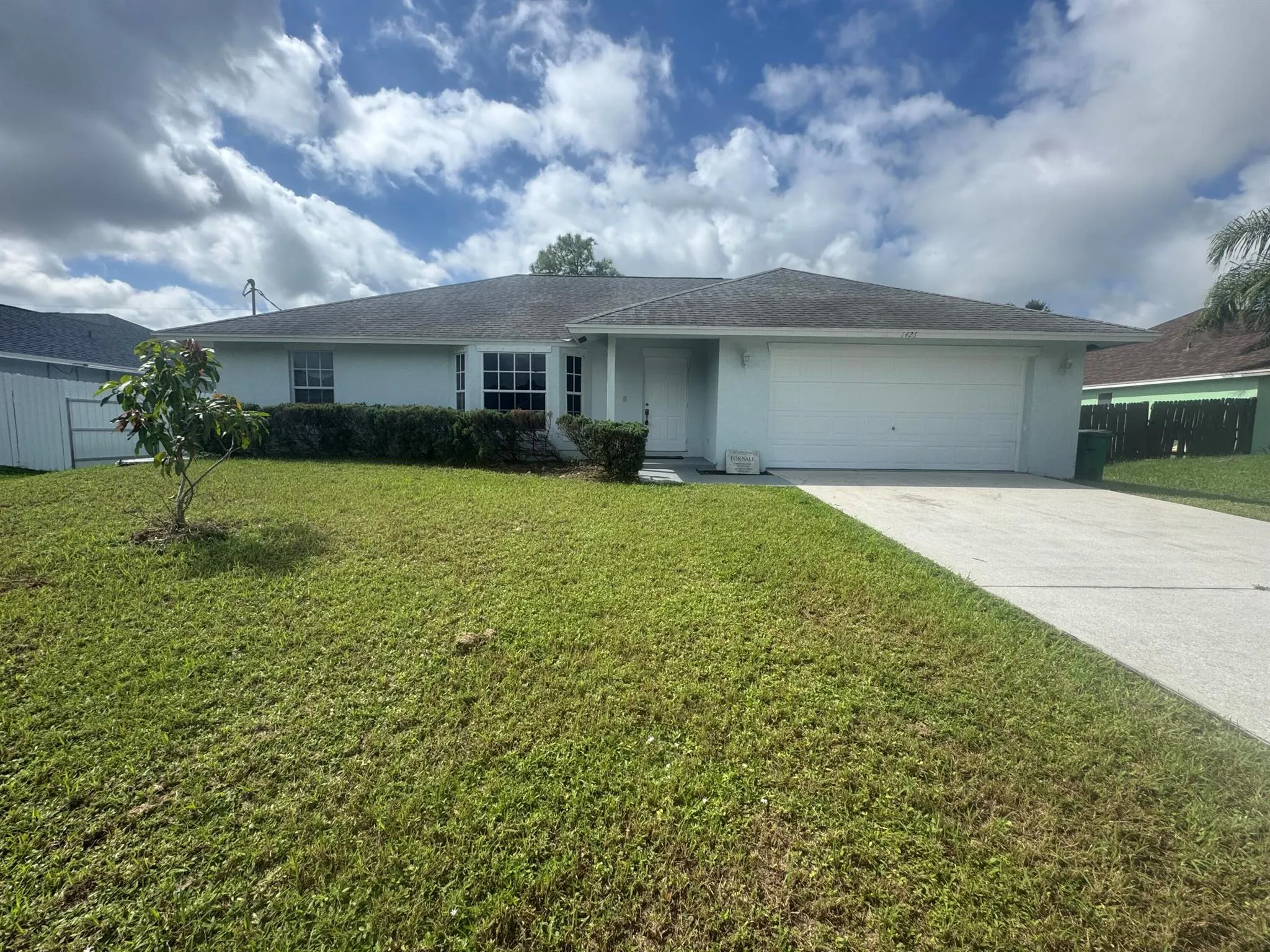 1426 SW Prairie Circle