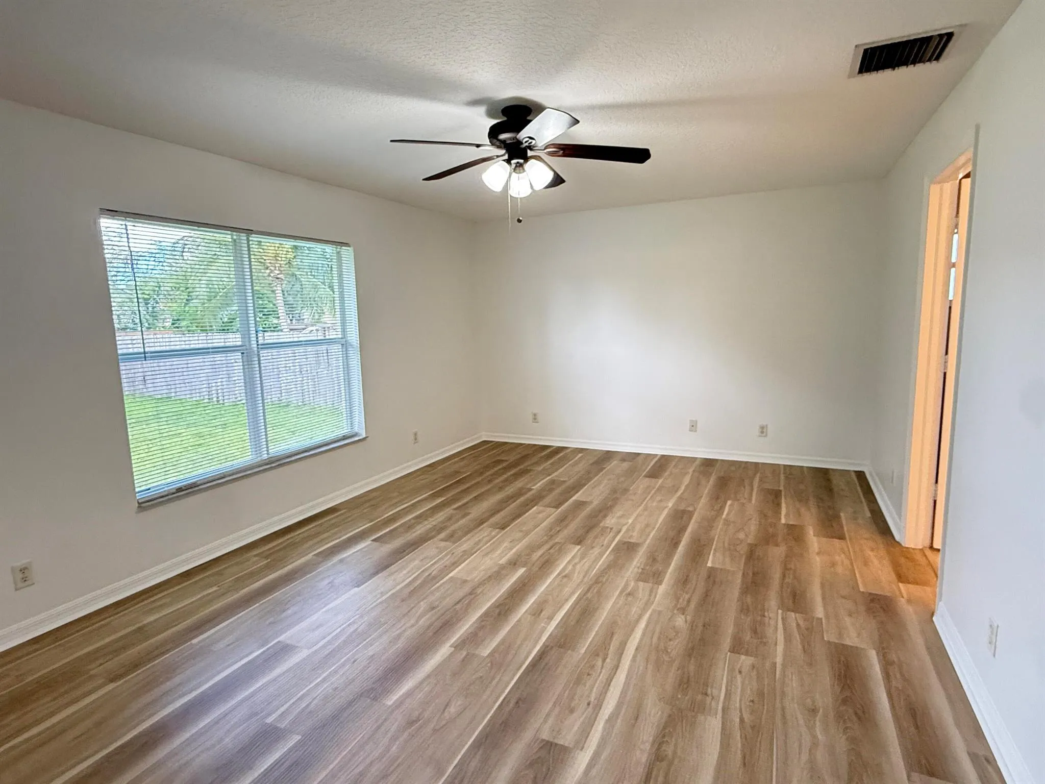 1426 SW Prairie Circle