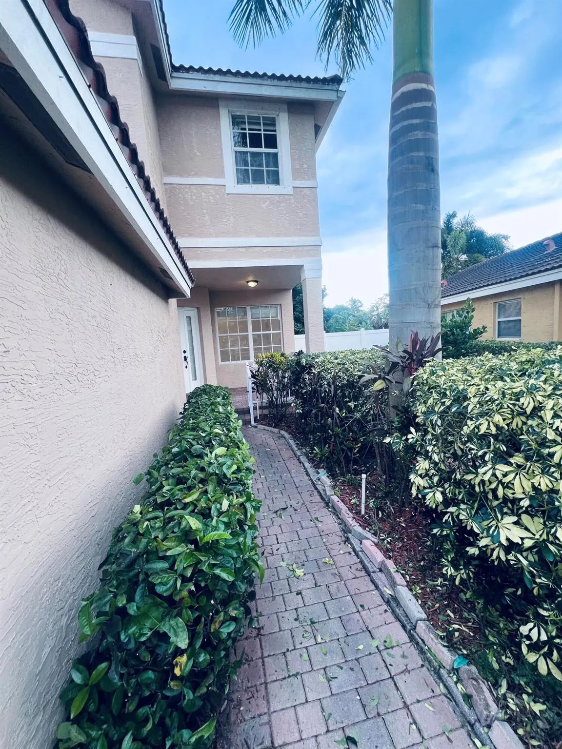 5033 Polaris Cove