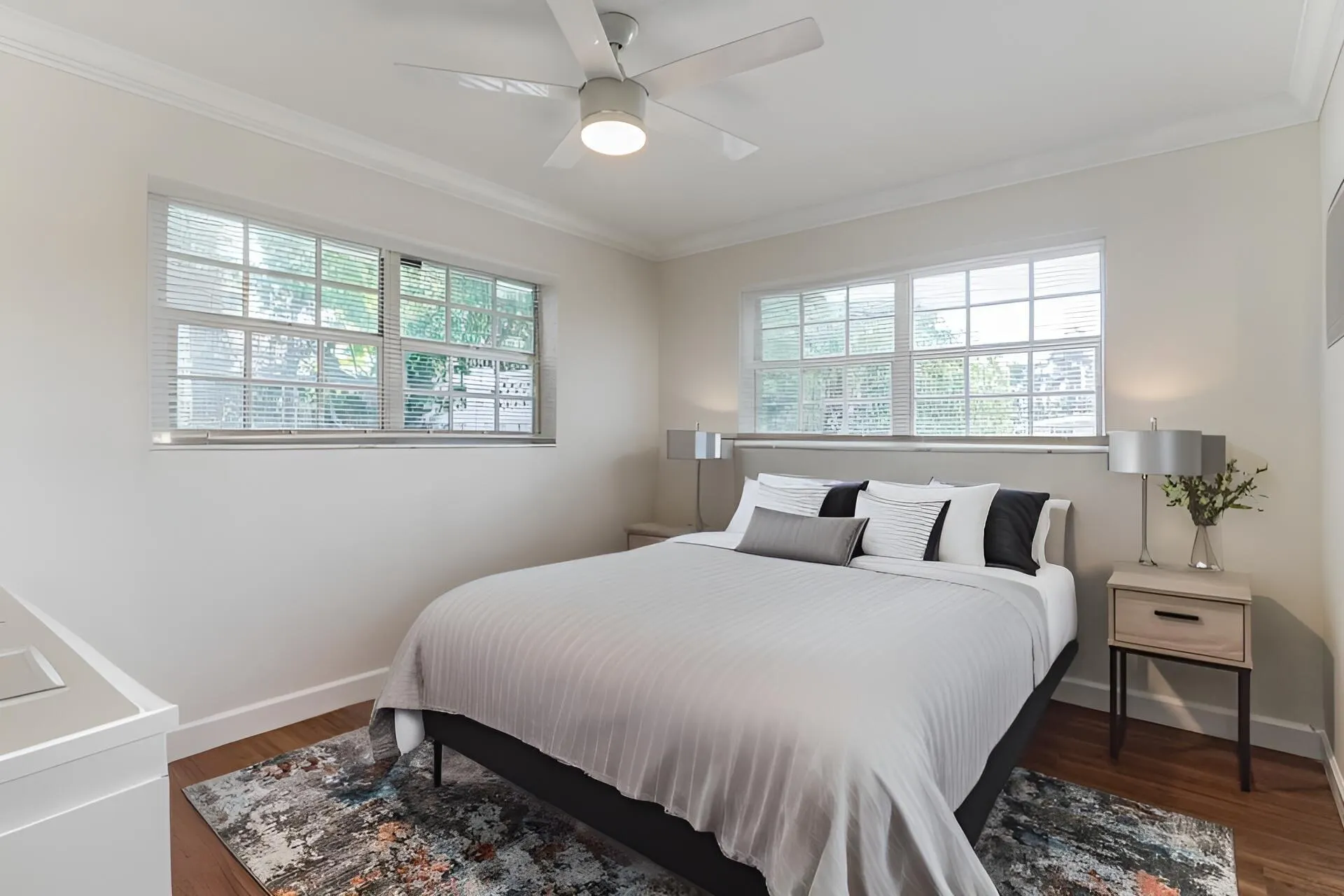 98 SW 8th Avenue