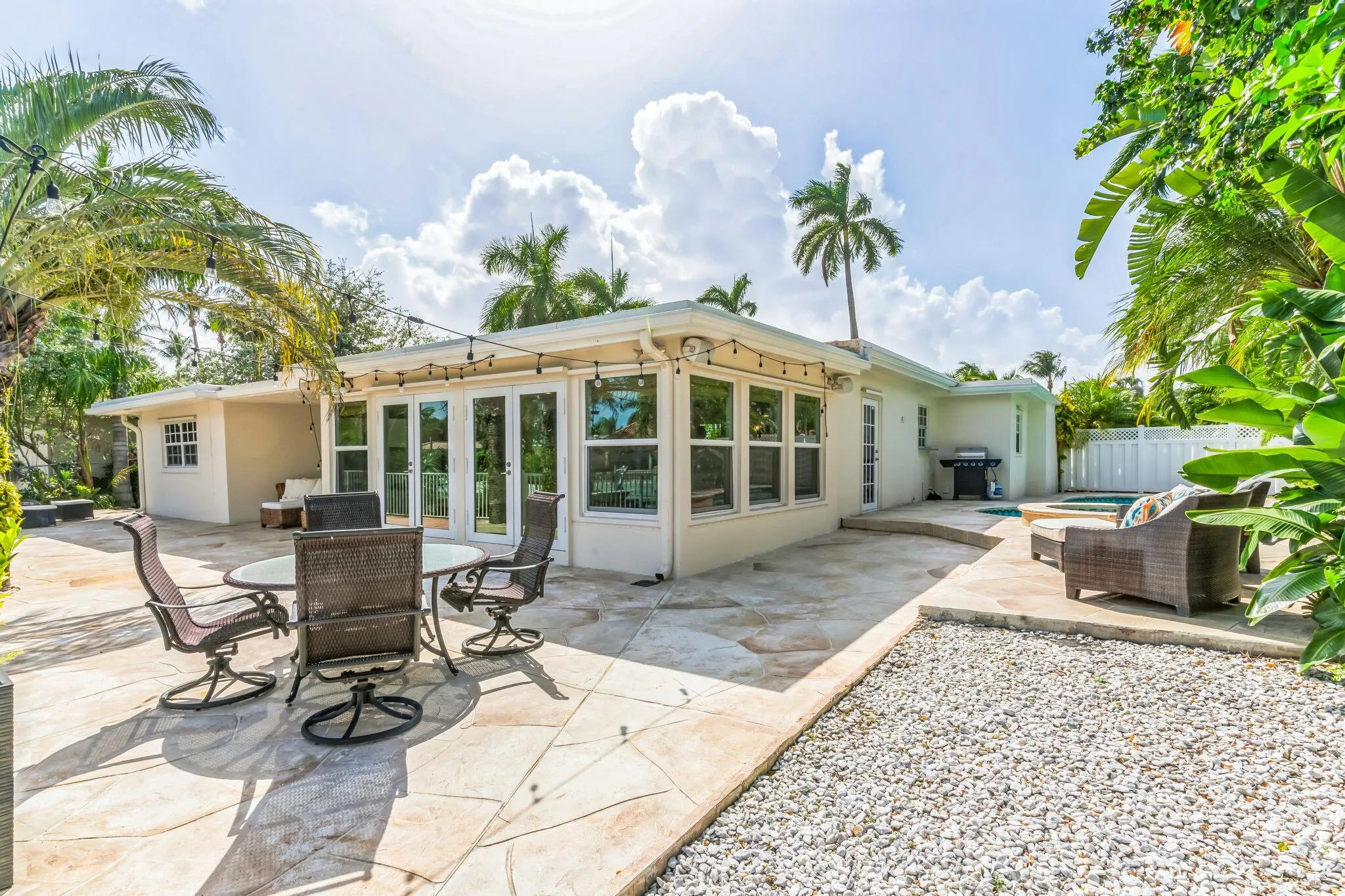98 SW 8th Avenue