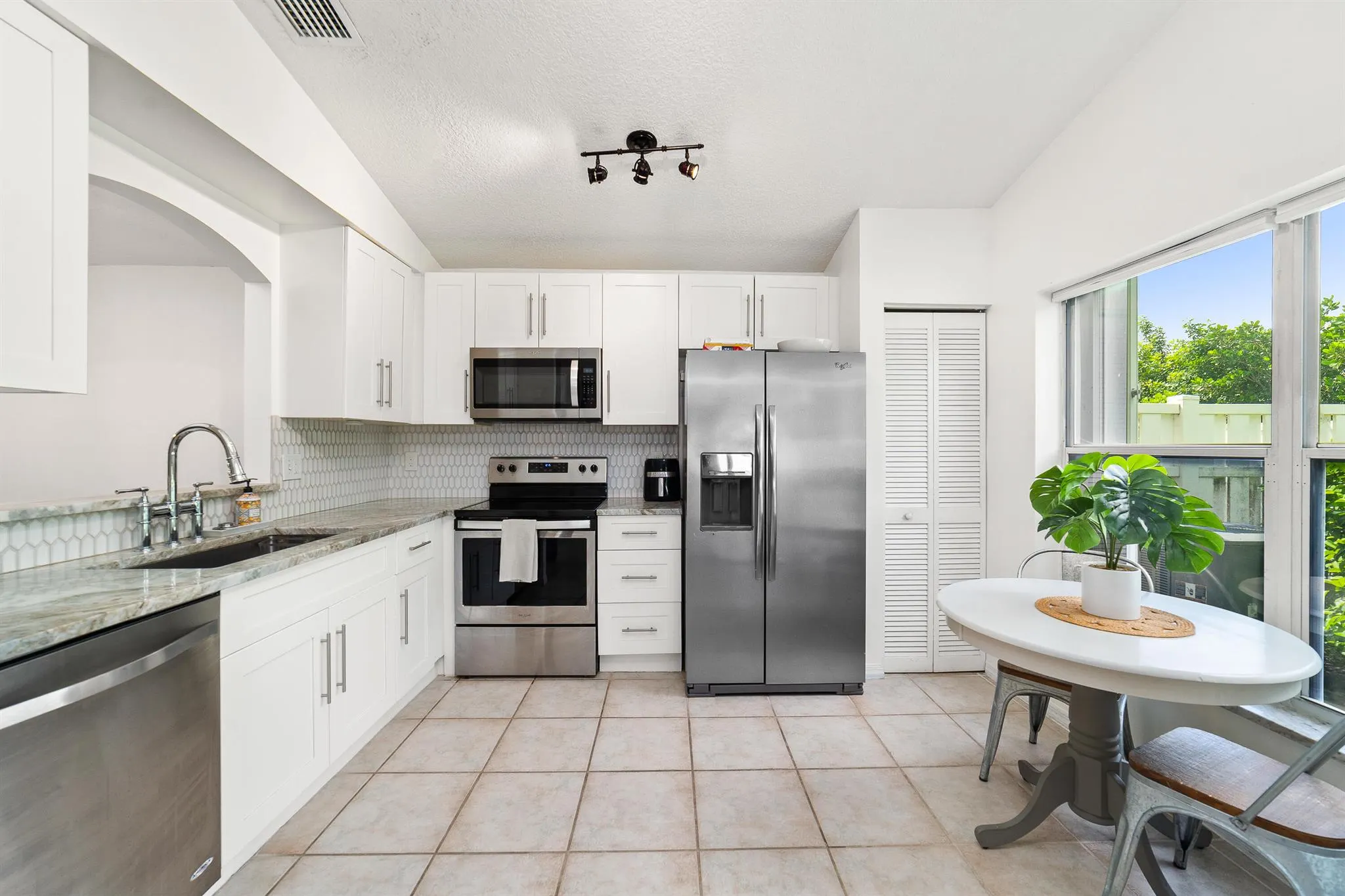 7577 Edisto Drive