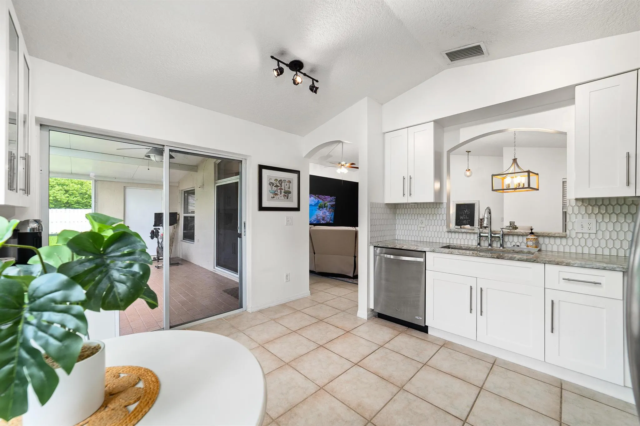 7577 Edisto Drive