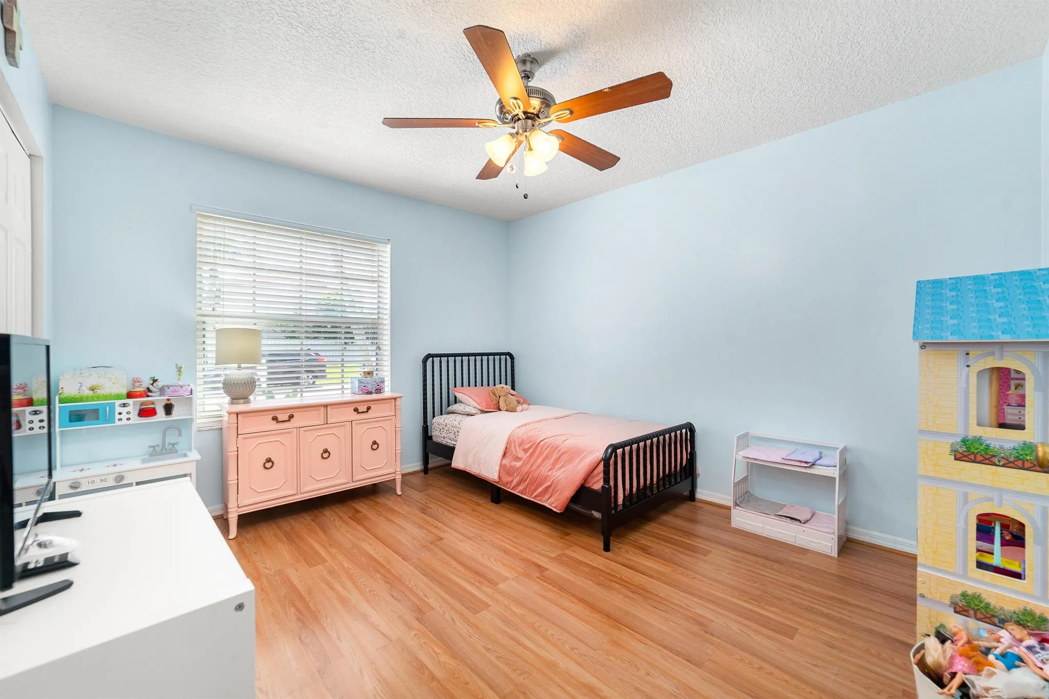 7577 Edisto Drive
