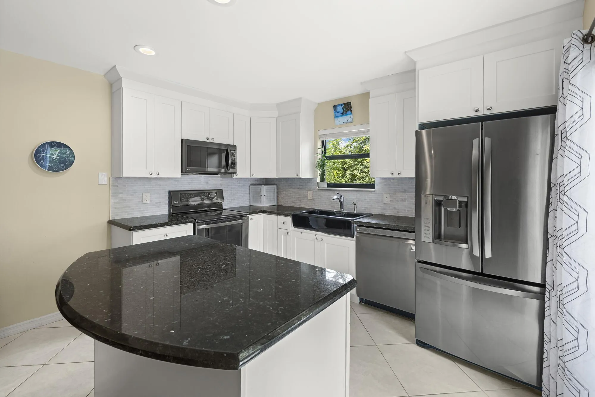 110 N Delaware Boulevard, #18a