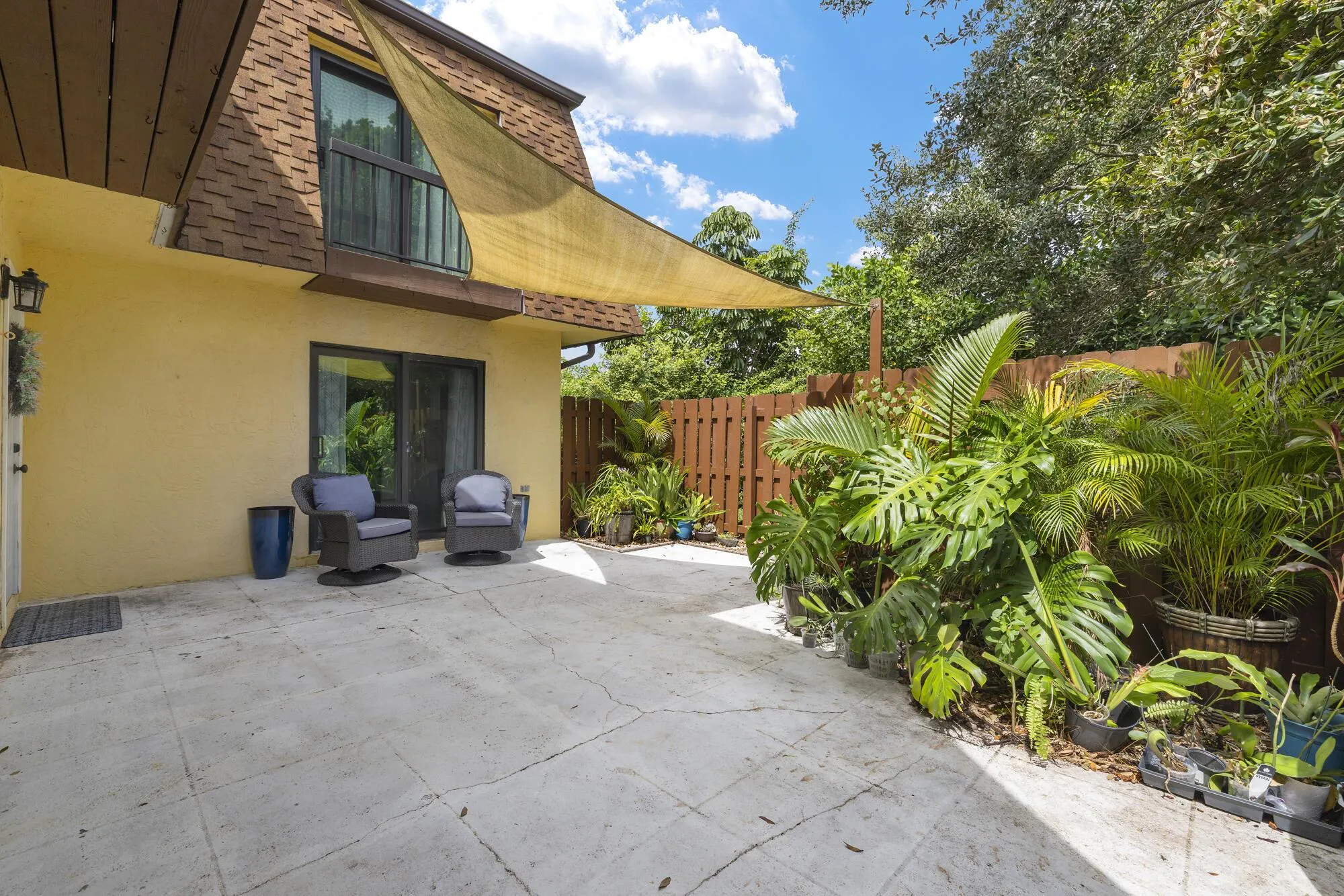 110 N Delaware Boulevard, #18a