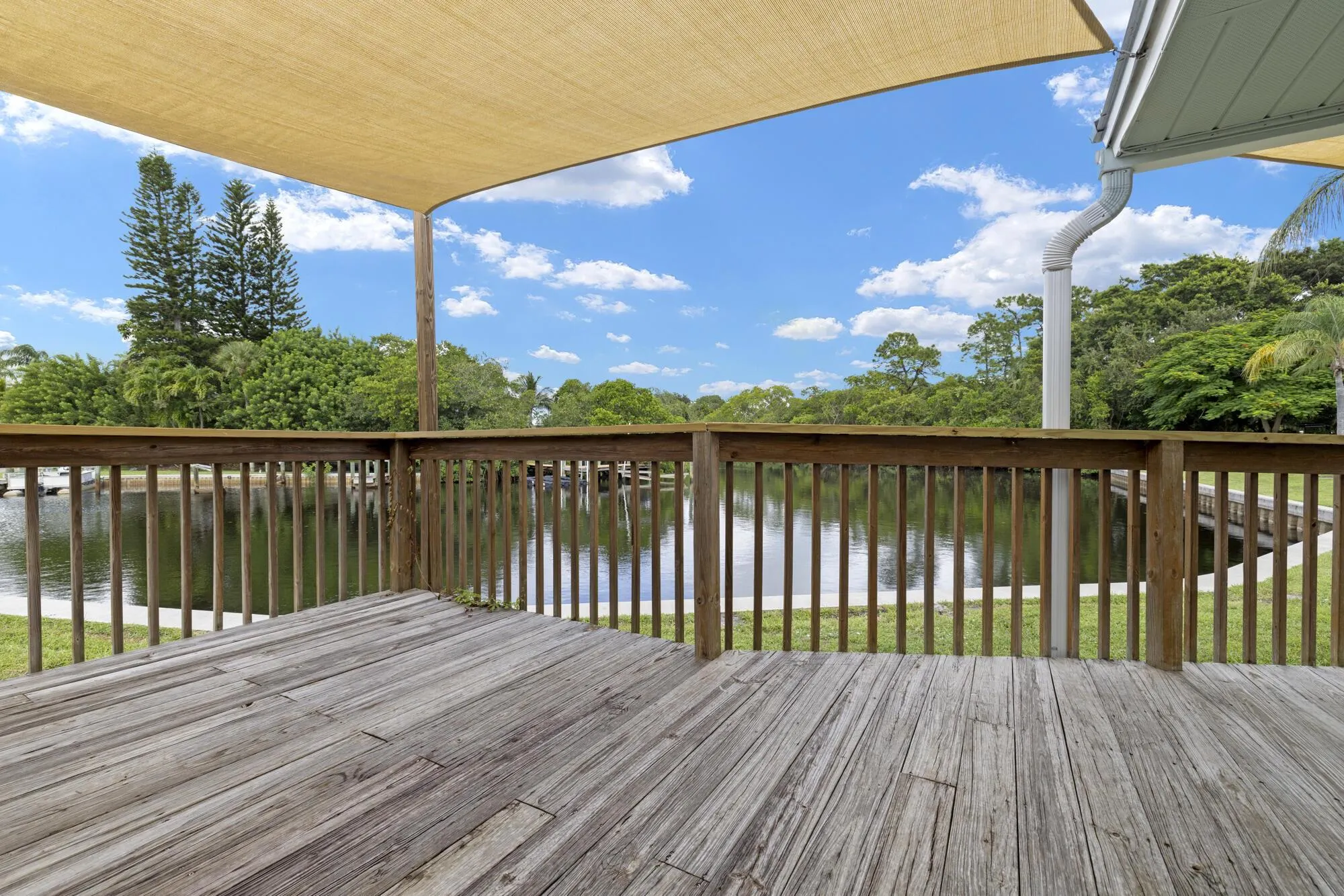 110 N Delaware Boulevard, #18a