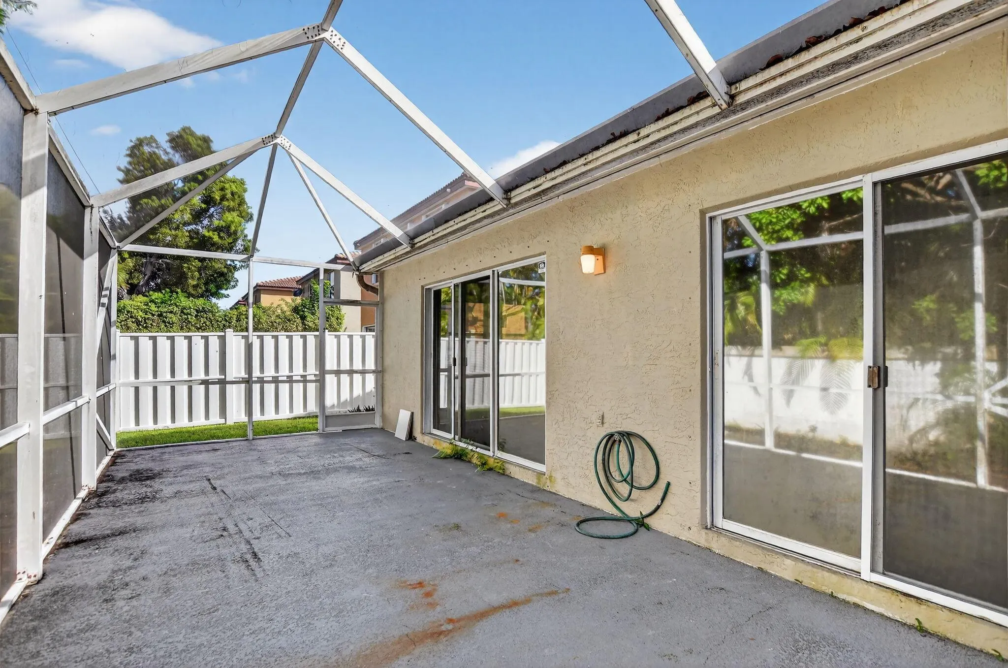 59 NW 44th Terrace
