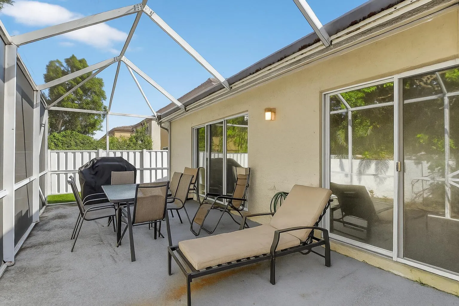 59 NW 44th Terrace