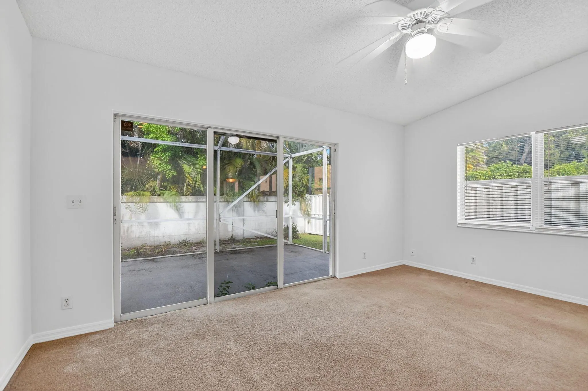 59 NW 44th Terrace