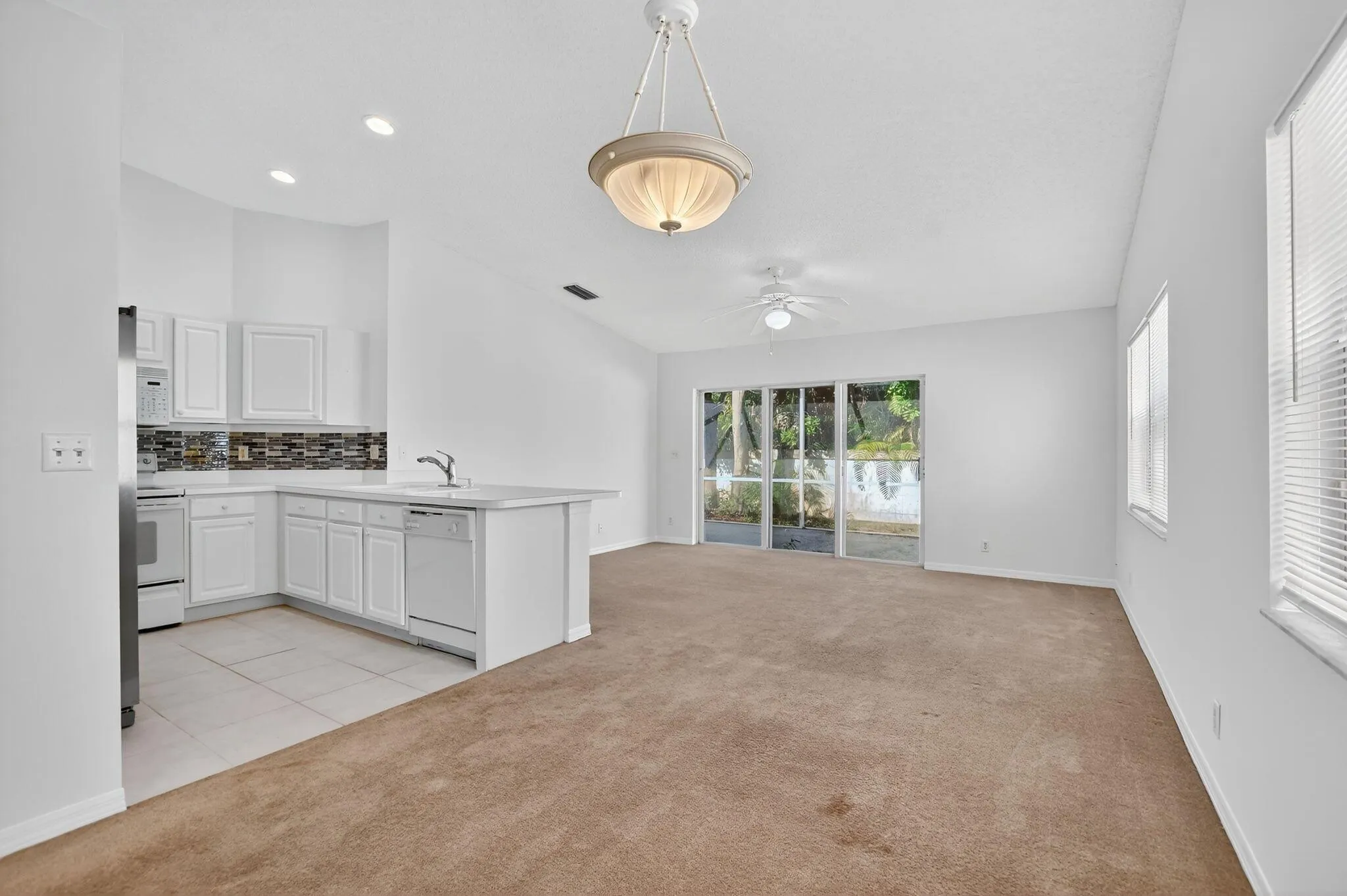 59 NW 44th Terrace
