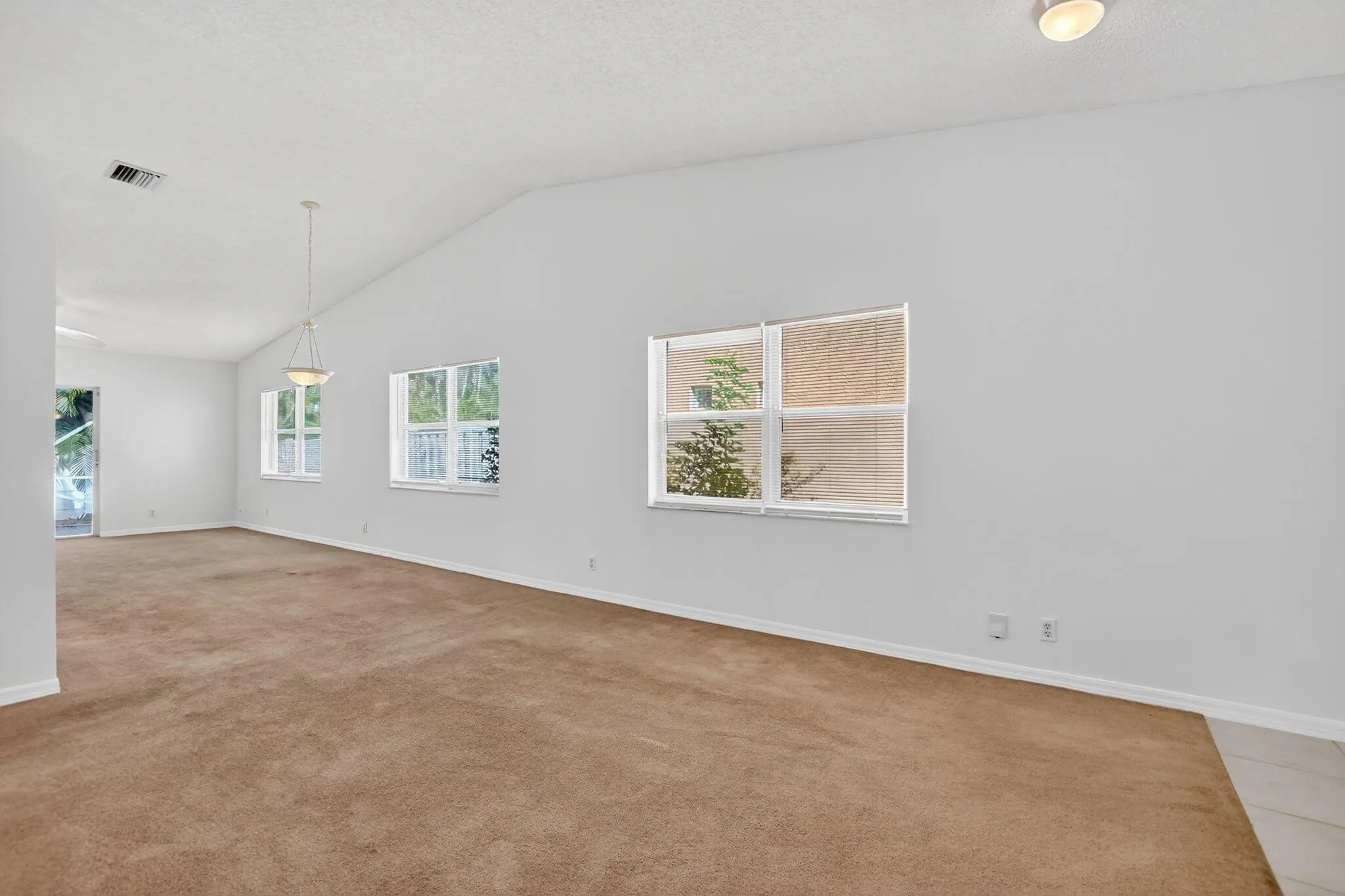 59 NW 44th Terrace