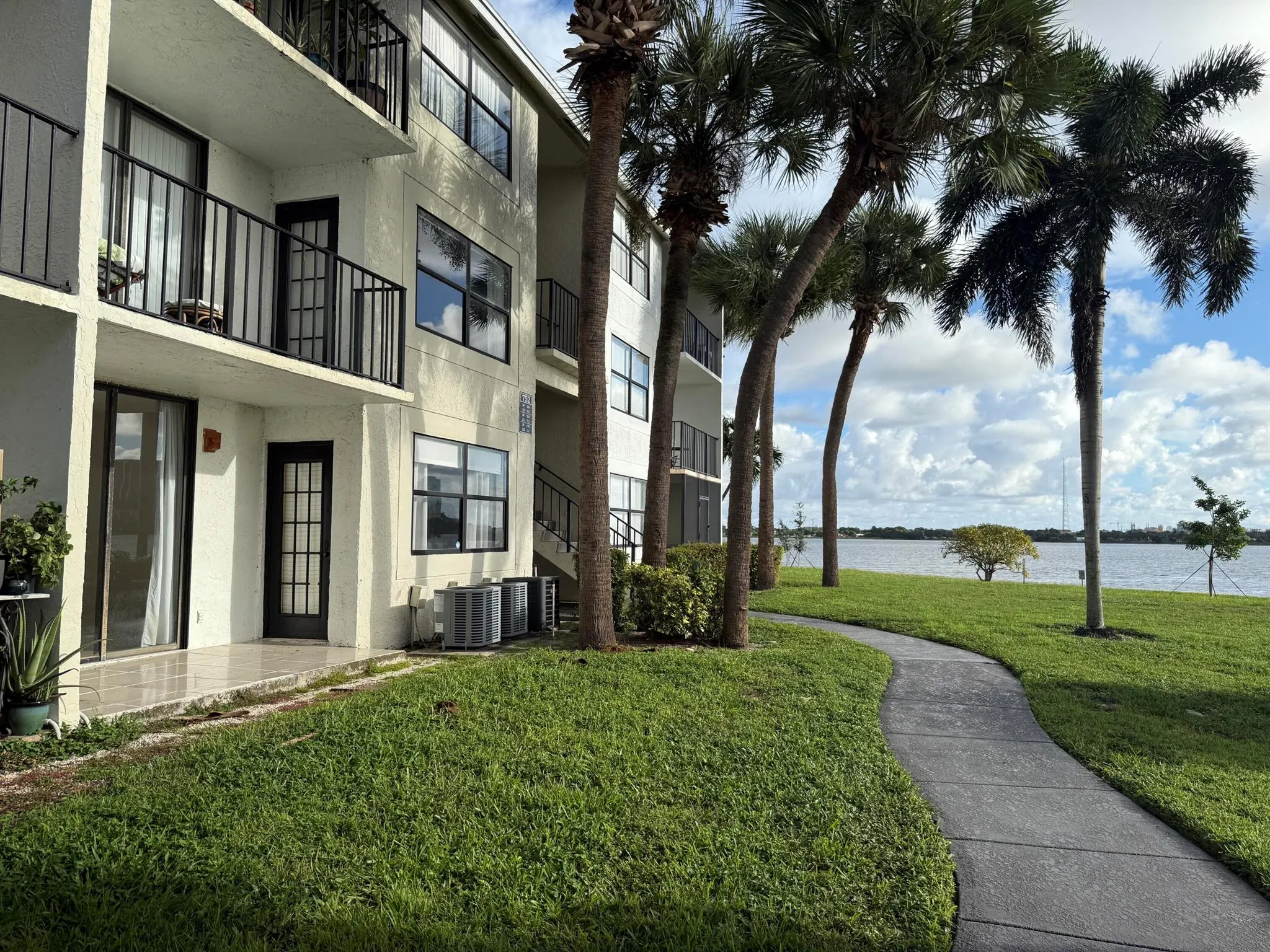 752 Executive Center Drive, #112