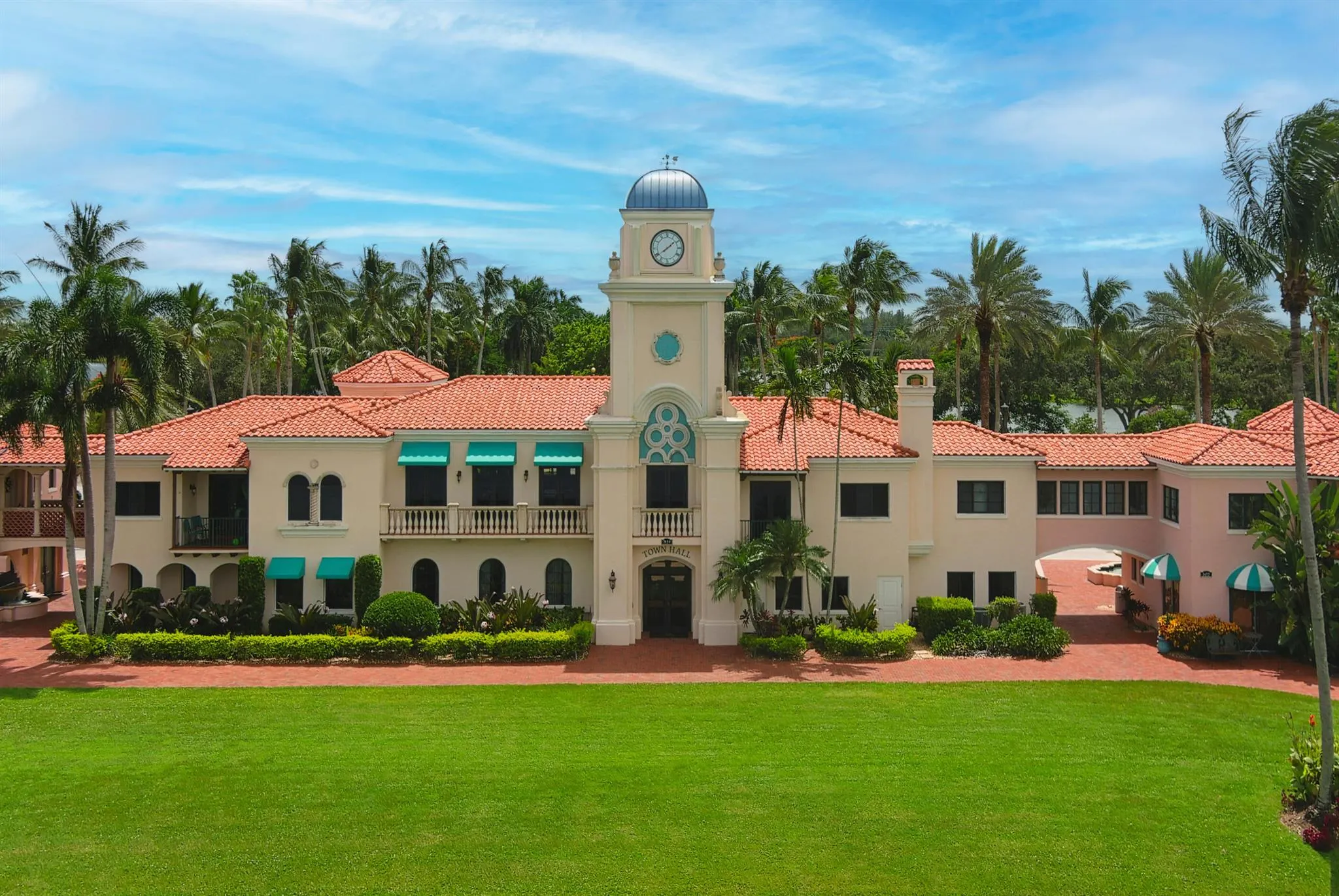 2211 Vero Beach Lane