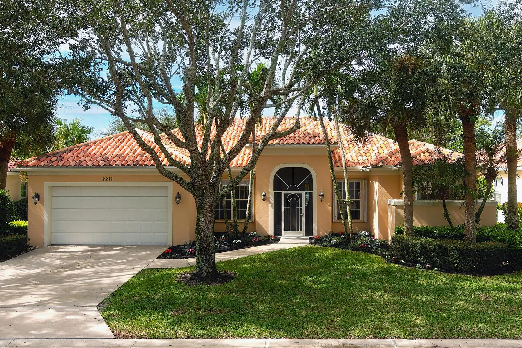 2211 Vero Beach Lane