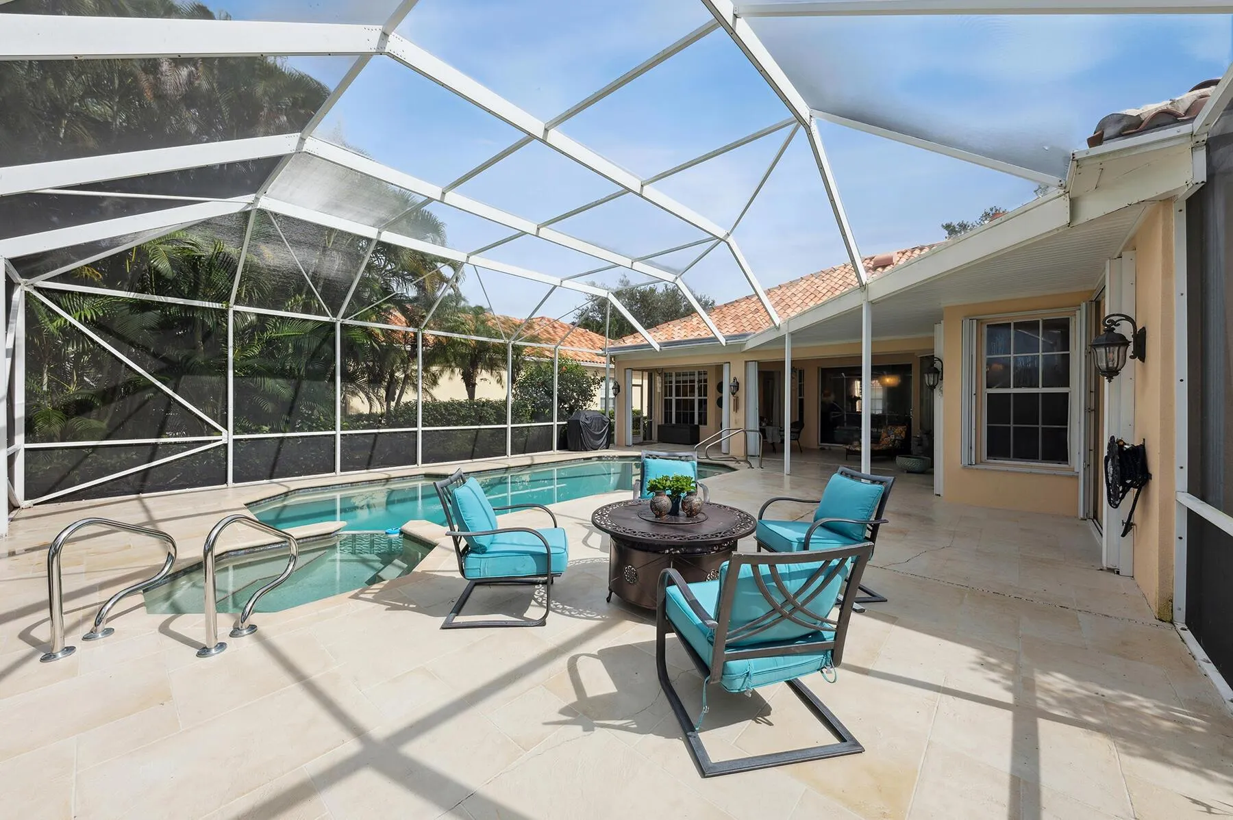 2211 Vero Beach Lane