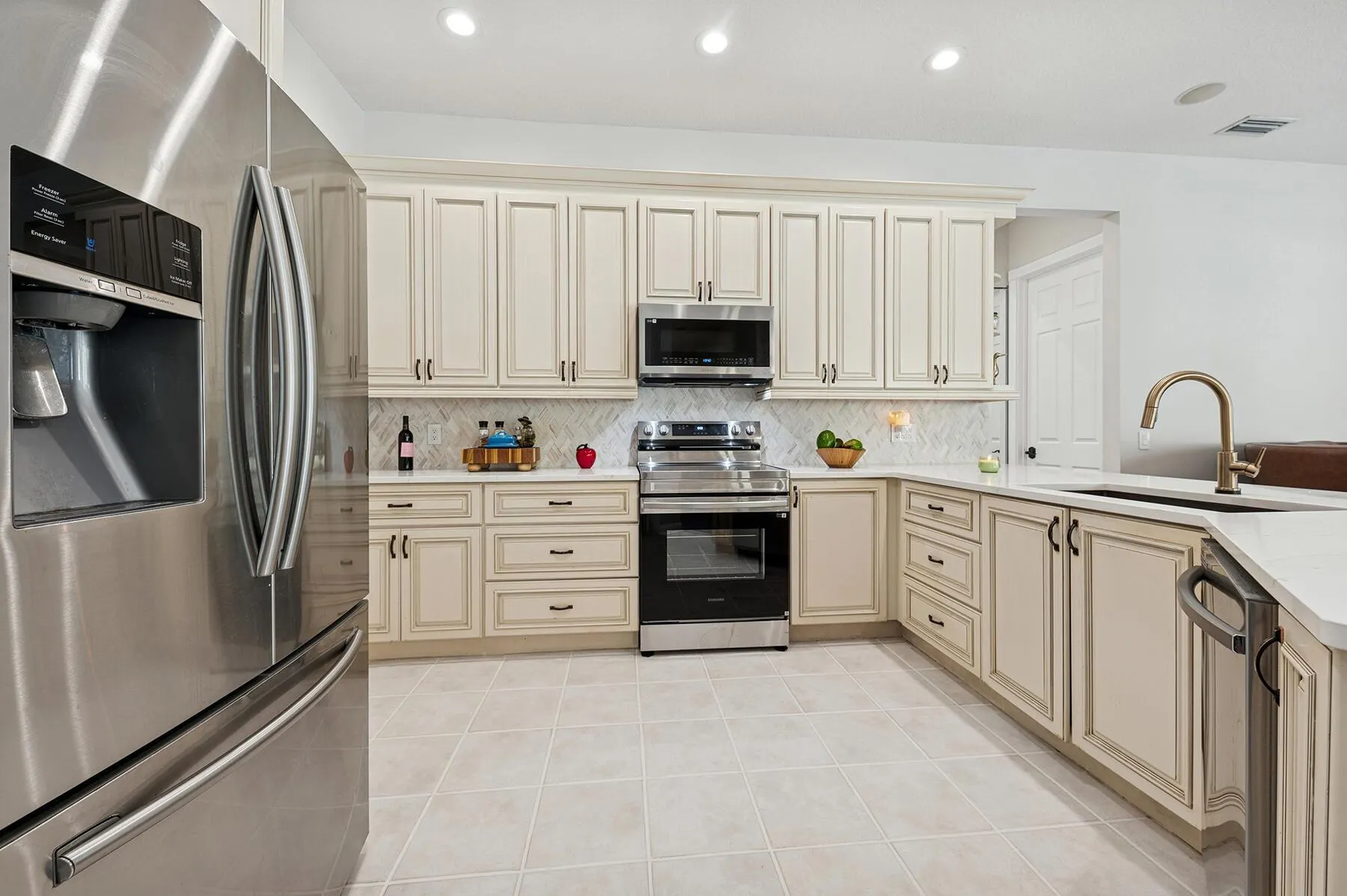 2211 Vero Beach Lane