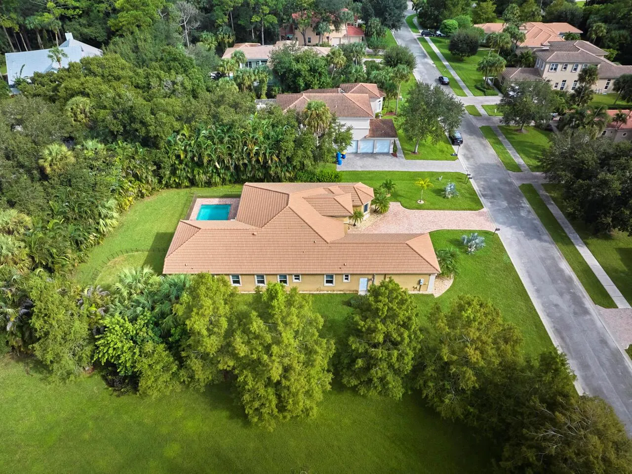 8300 SW Cattleya Drive