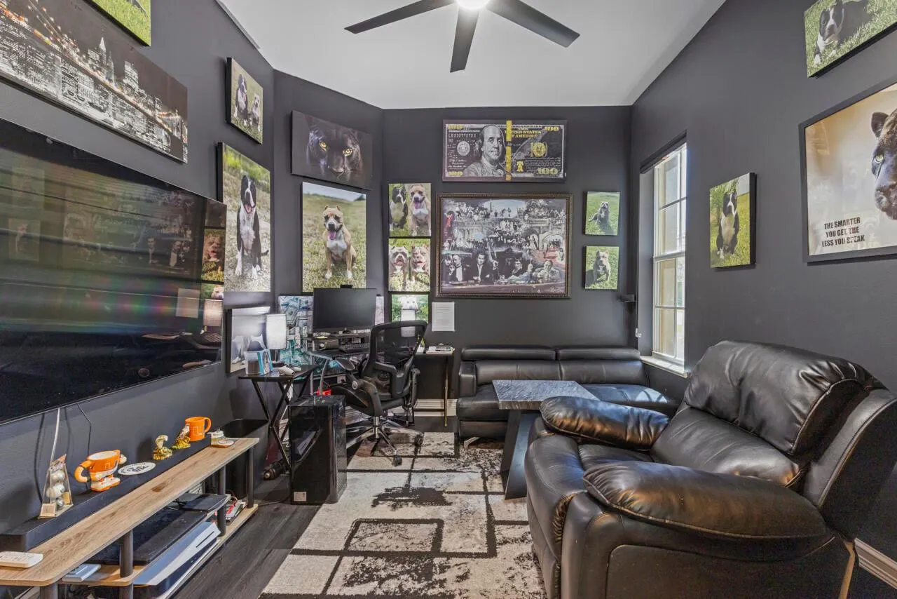 8300 SW Cattleya Drive