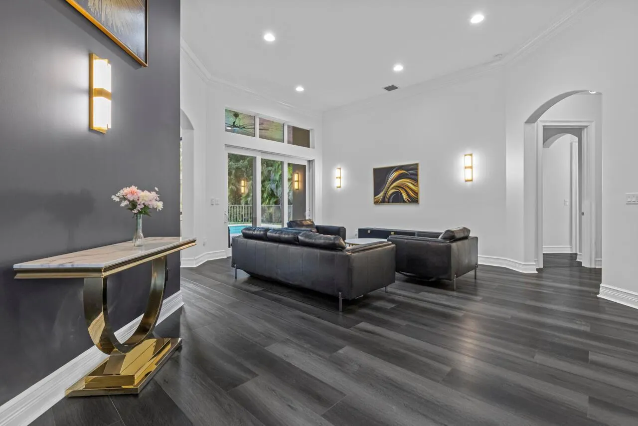 8300 SW Cattleya Drive