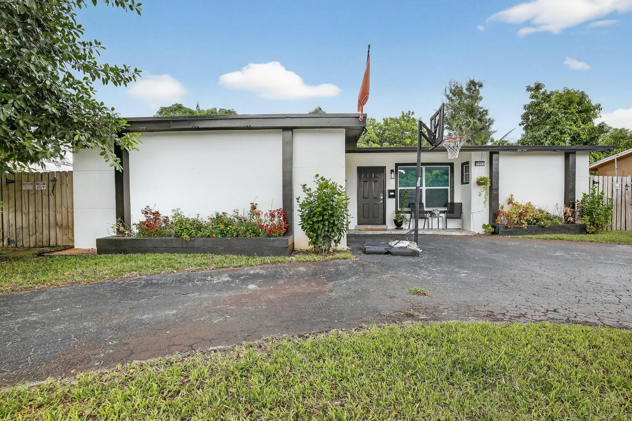 7451 NW 21st Street