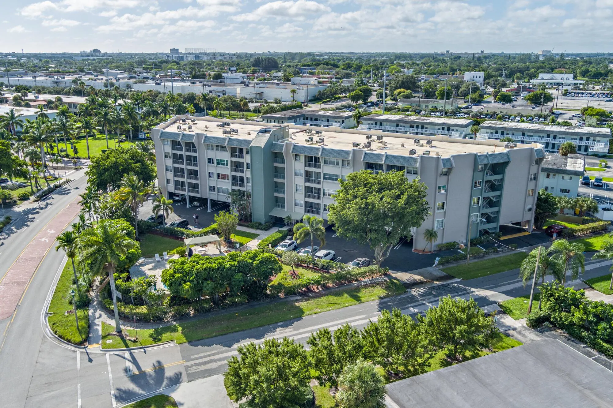 505 Spencer Drive, #207