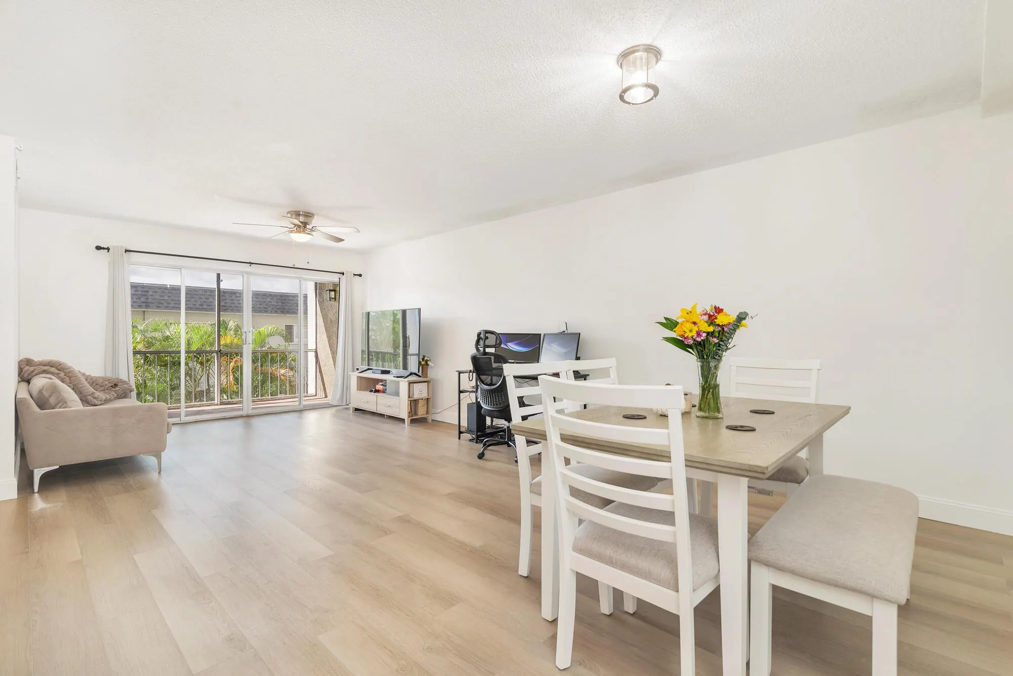 505 Spencer Drive, #207