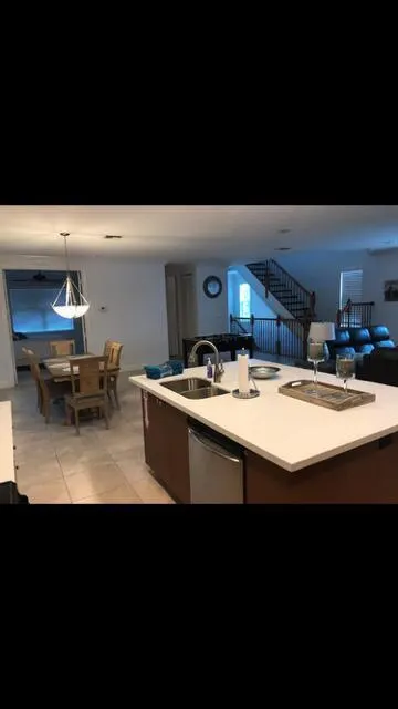 519 SW 5th Avenue, #519a