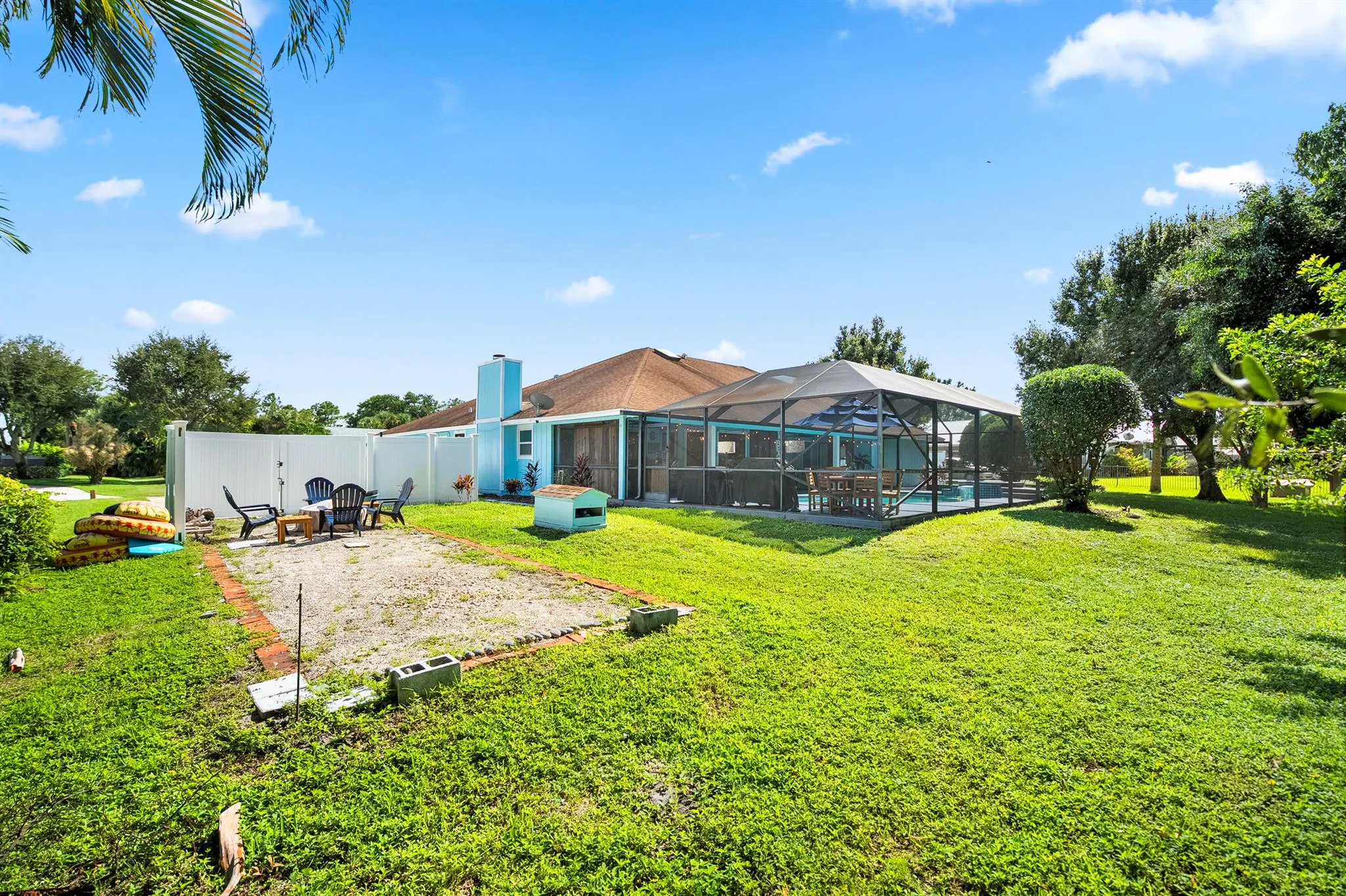 1127 SW Catalina Street