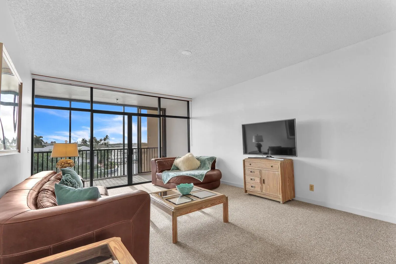 11370 Twelve Oaks Way, #412