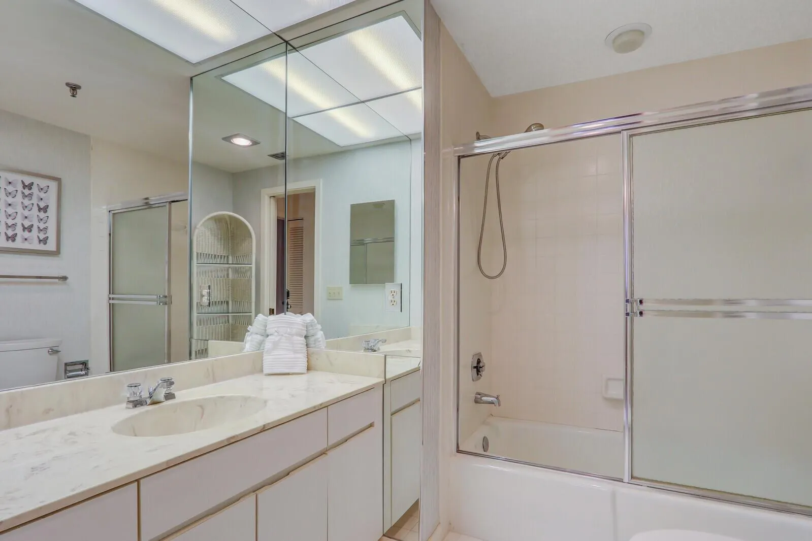 11370 Twelve Oaks Way, #412